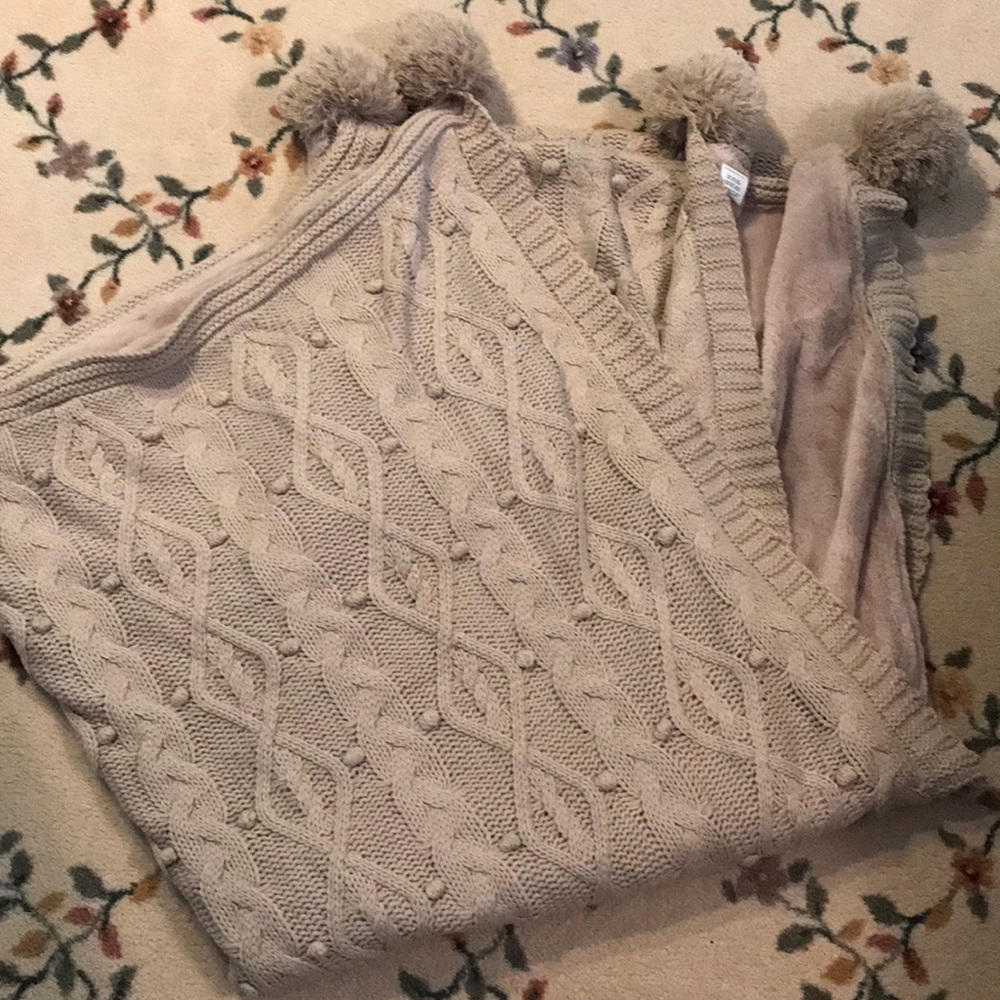 Cozy throw